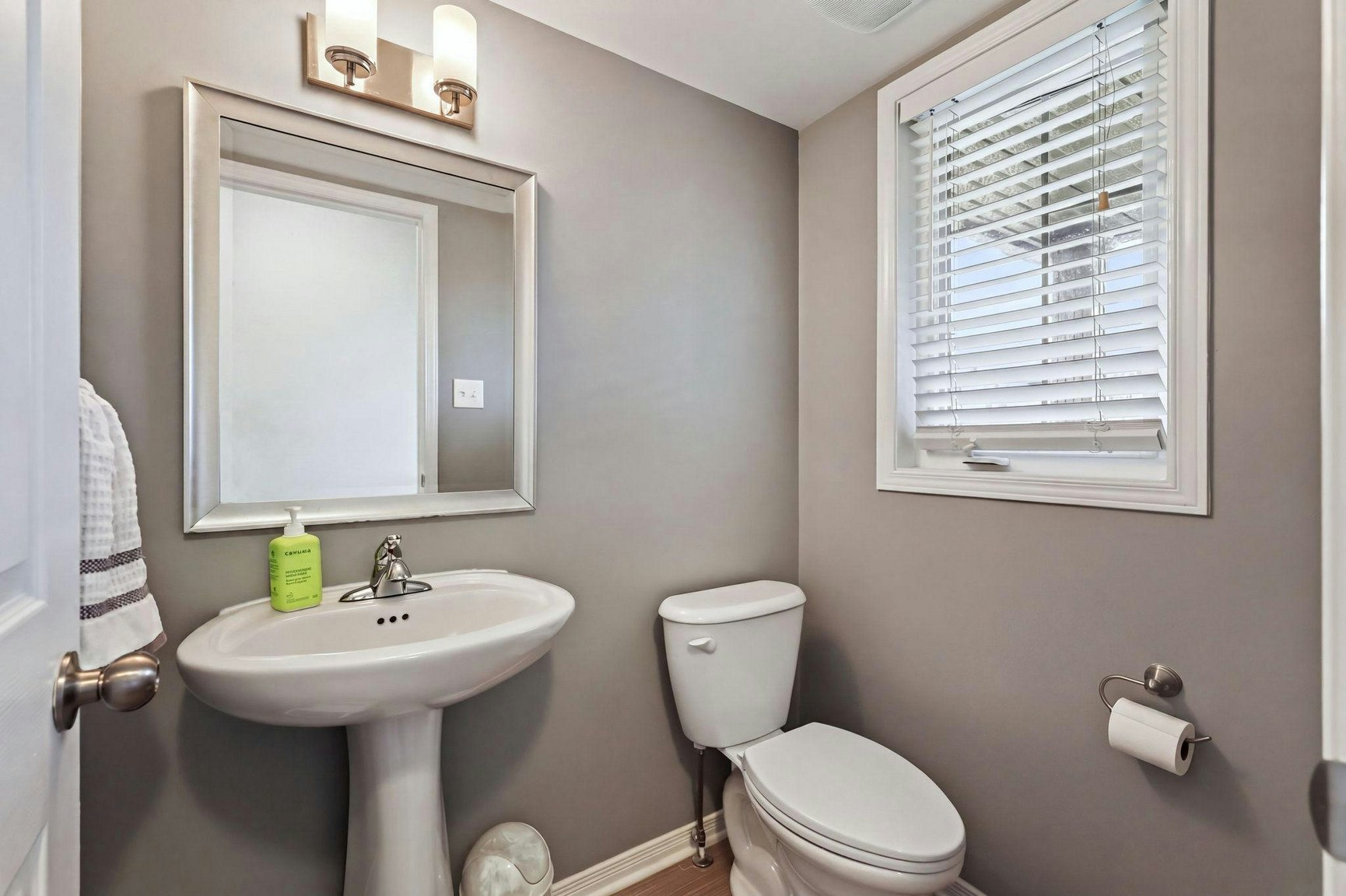 326 Laguna Street, Ottawa, ON, K1T 0L1 - 4