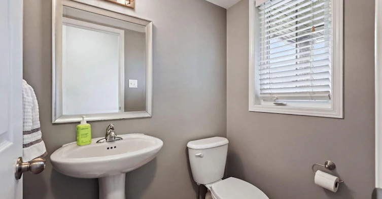 326 Laguna Street, Ottawa, ON, K1T 0L1 - 4