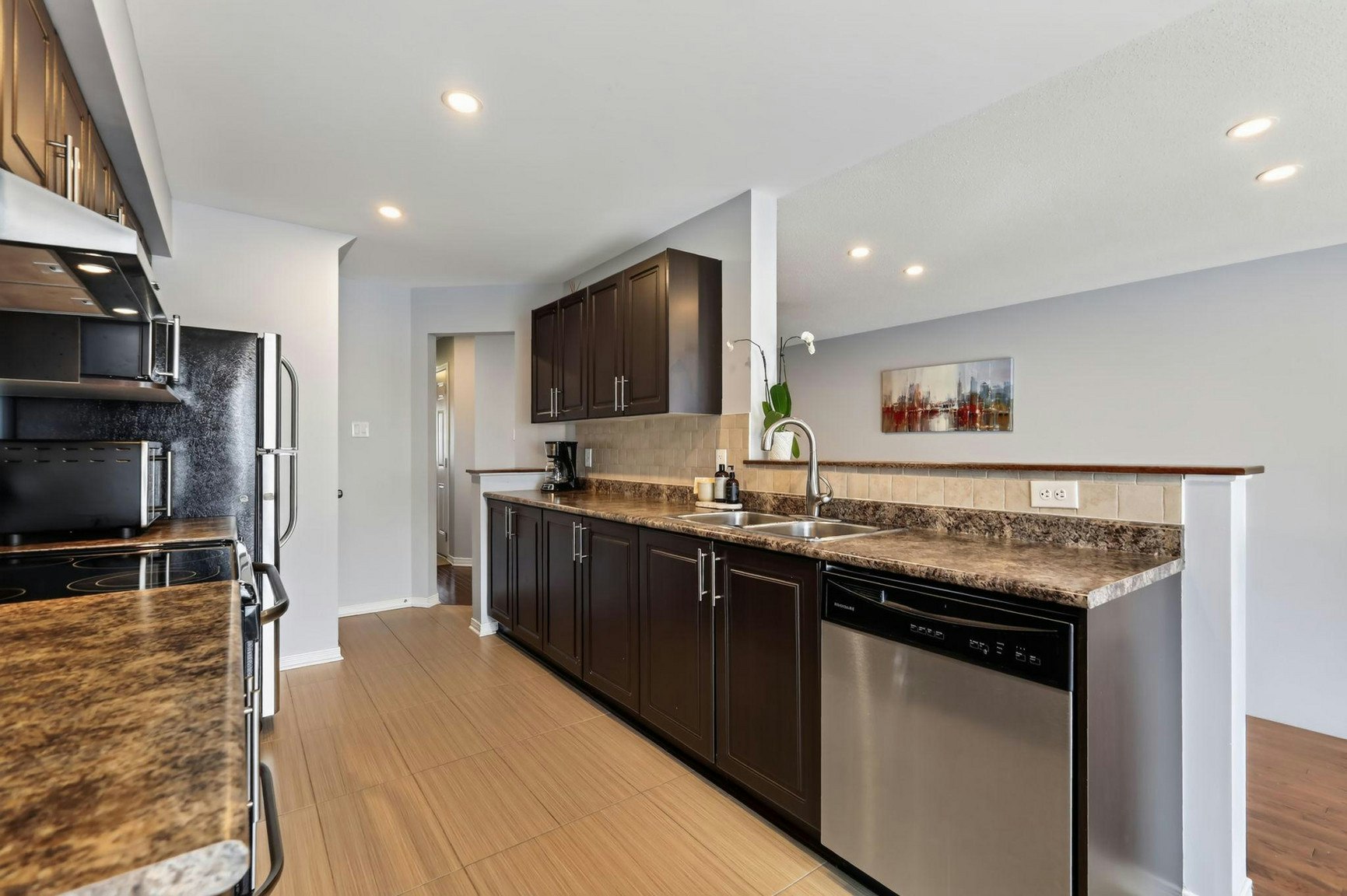 326 Laguna Street, Ottawa, ON, K1T 0L1 - 8
