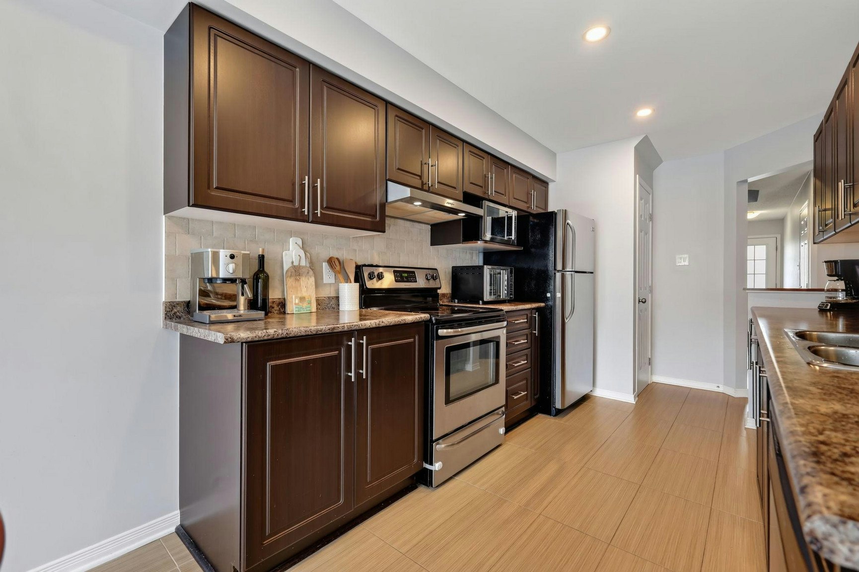 326 Laguna Street, Ottawa, ON, K1T 0L1 - 9
