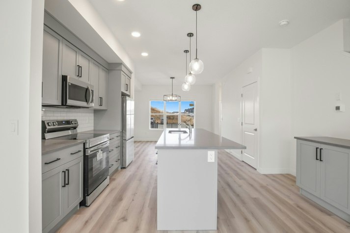  Grayhawk Boulevard, Red Deer County, AB, T4S 0X2 - 8