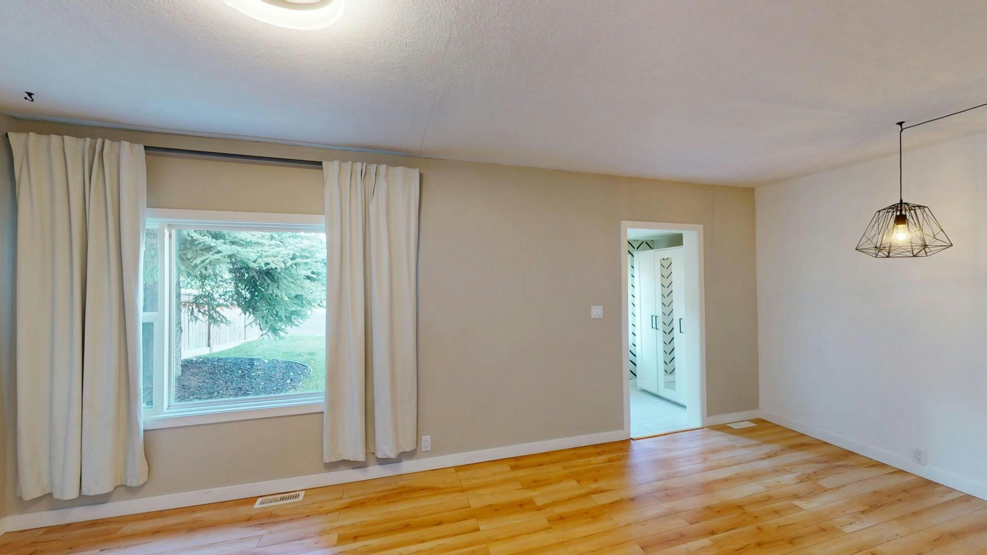 125 28 Avenue Ne, Calgary, AB, T2E 2A9 - 4