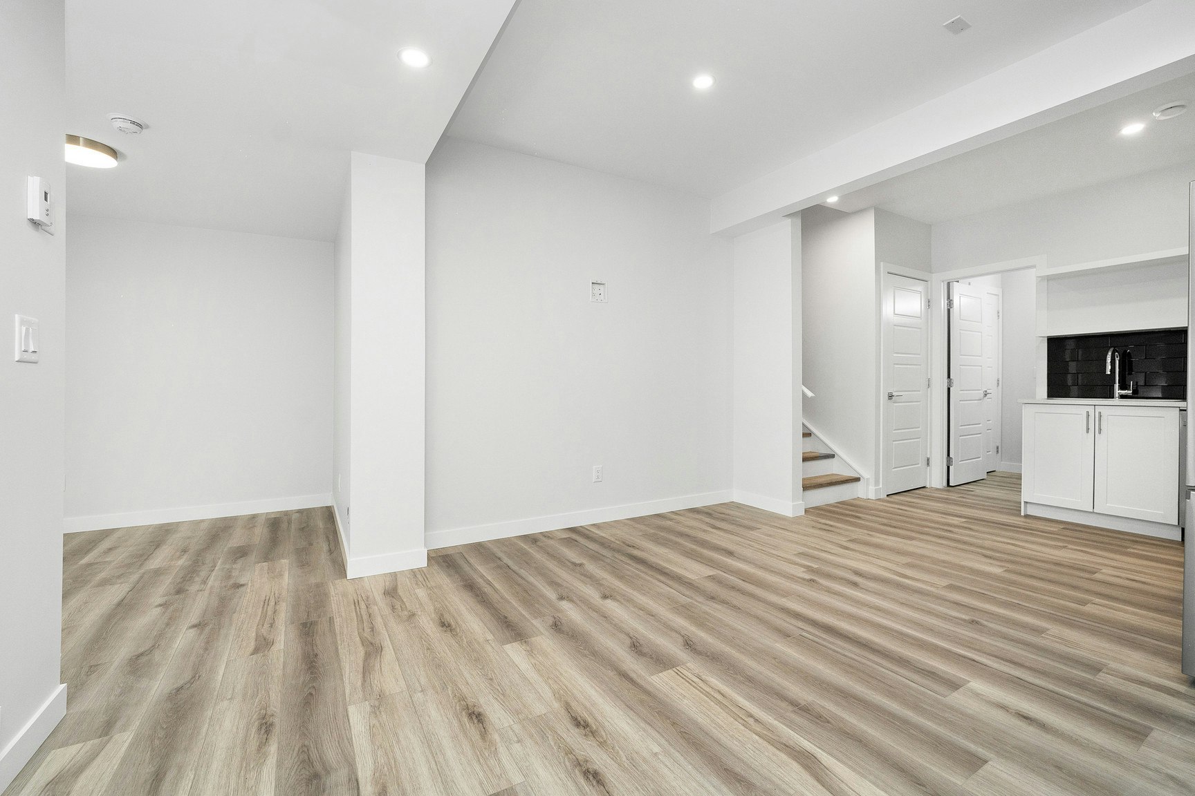 8048 Kiriak Link Southwest, Edmonton, AB, T6W 4V2 - 8