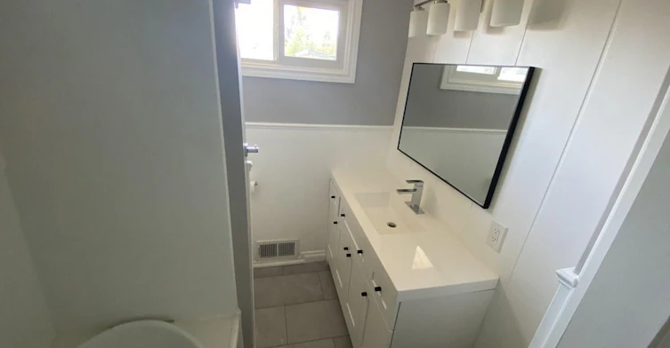 Front-7927 71 Avenue Northwest, Edmonton, AB, T6C 0B1 - 16