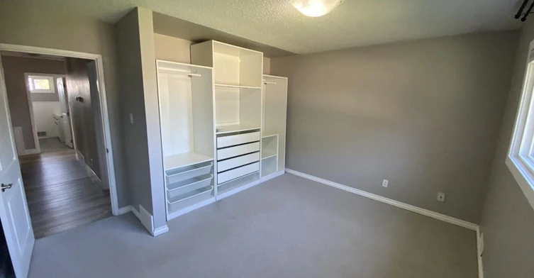 Front-7927 71 Avenue Northwest, Edmonton, AB, T6C 0B1 - 34