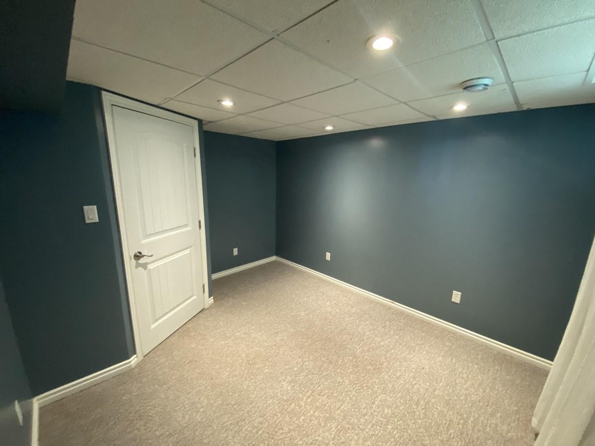 Front-7927 71 Avenue Northwest, Edmonton, AB, T6C 0B1 - 23