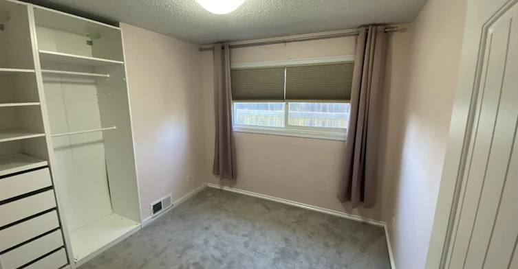 Front-7927 71 Avenue Northwest, Edmonton, AB, T6C 0B1 - 32