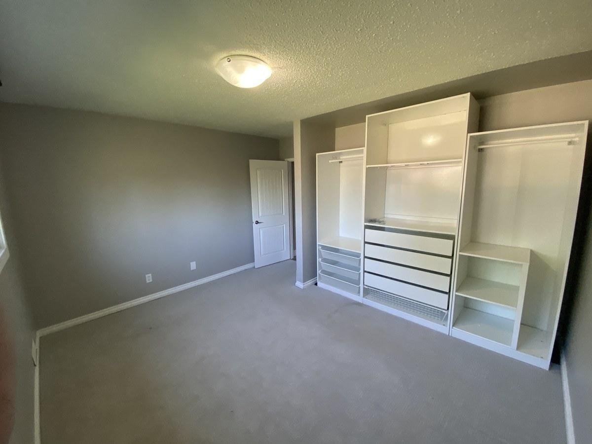 Front-7927 71 Avenue Northwest, Edmonton, AB, T6C 0B1 - 35