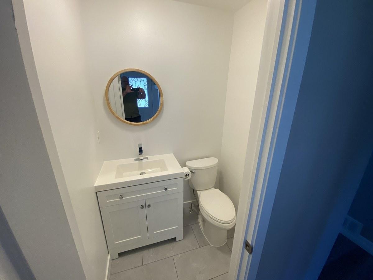 Front-7927 71 Avenue Northwest, Edmonton, AB, T6C 0B1 - 9