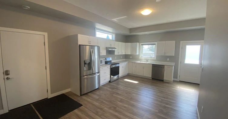 Rear-7927 71 Avenue Northwest, Edmonton, AB, T6C 0B1 - 4