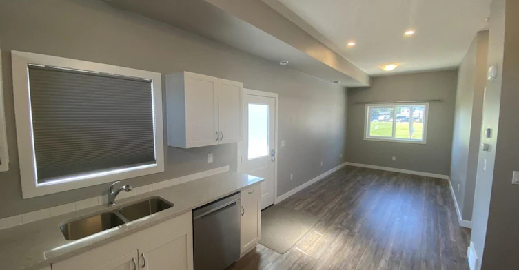 Rear-7927 71 Avenue Northwest, Edmonton, AB, T6C 0B1 - 3