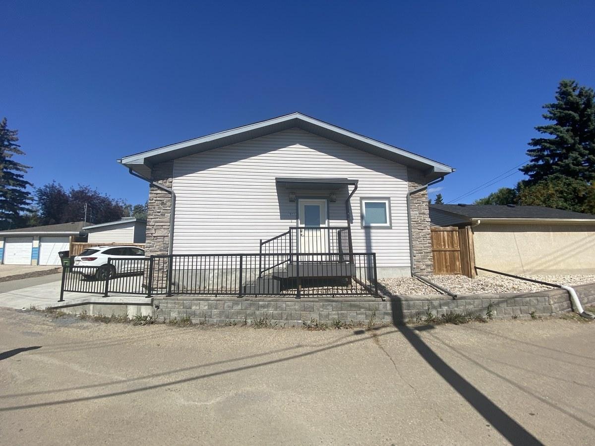 Rear-7927 71 Avenue Northwest, Edmonton, AB, T6C 0B1