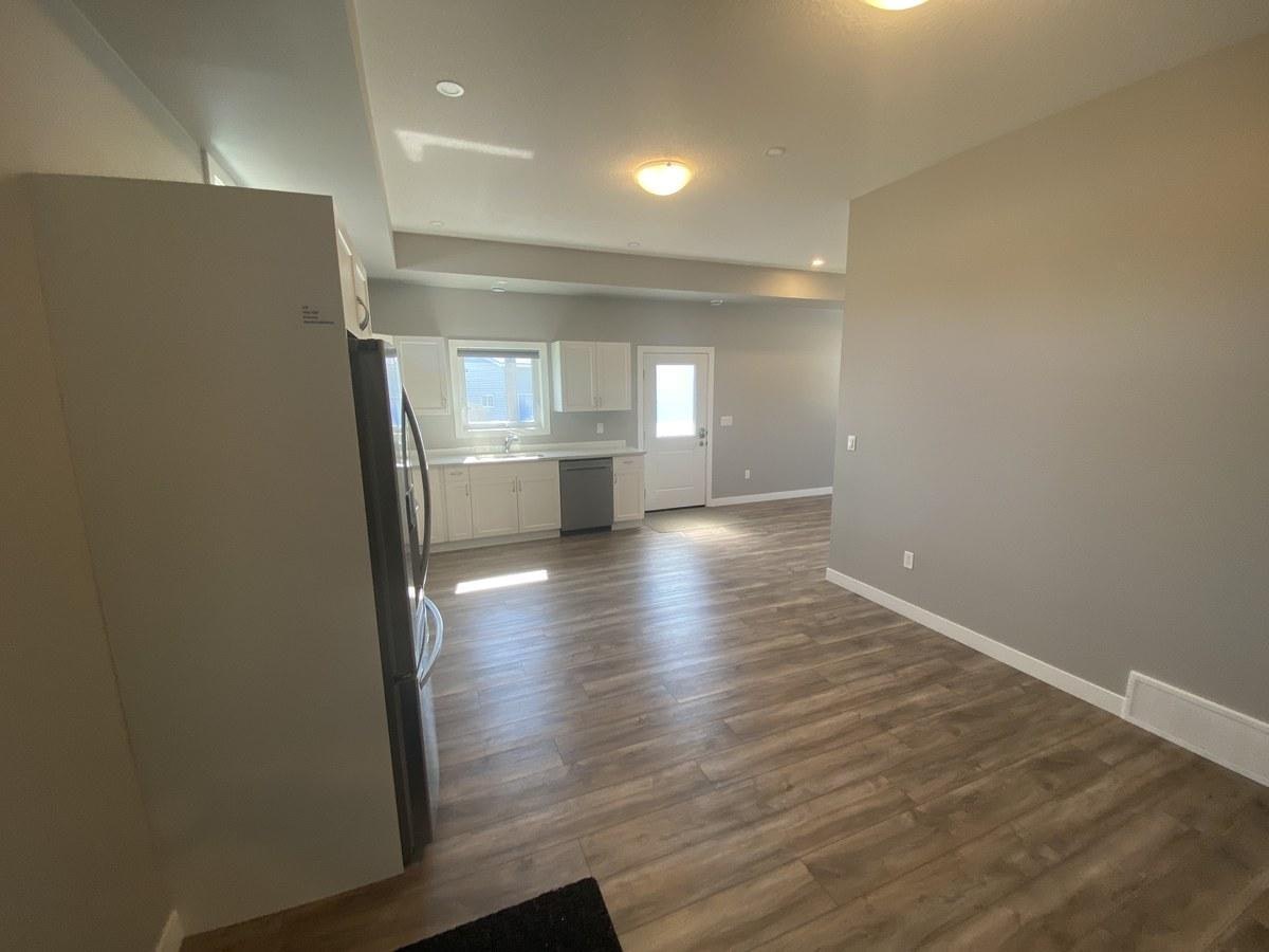 Rear-7927 71 Avenue Northwest, Edmonton, AB, T6C 0B1 - 6