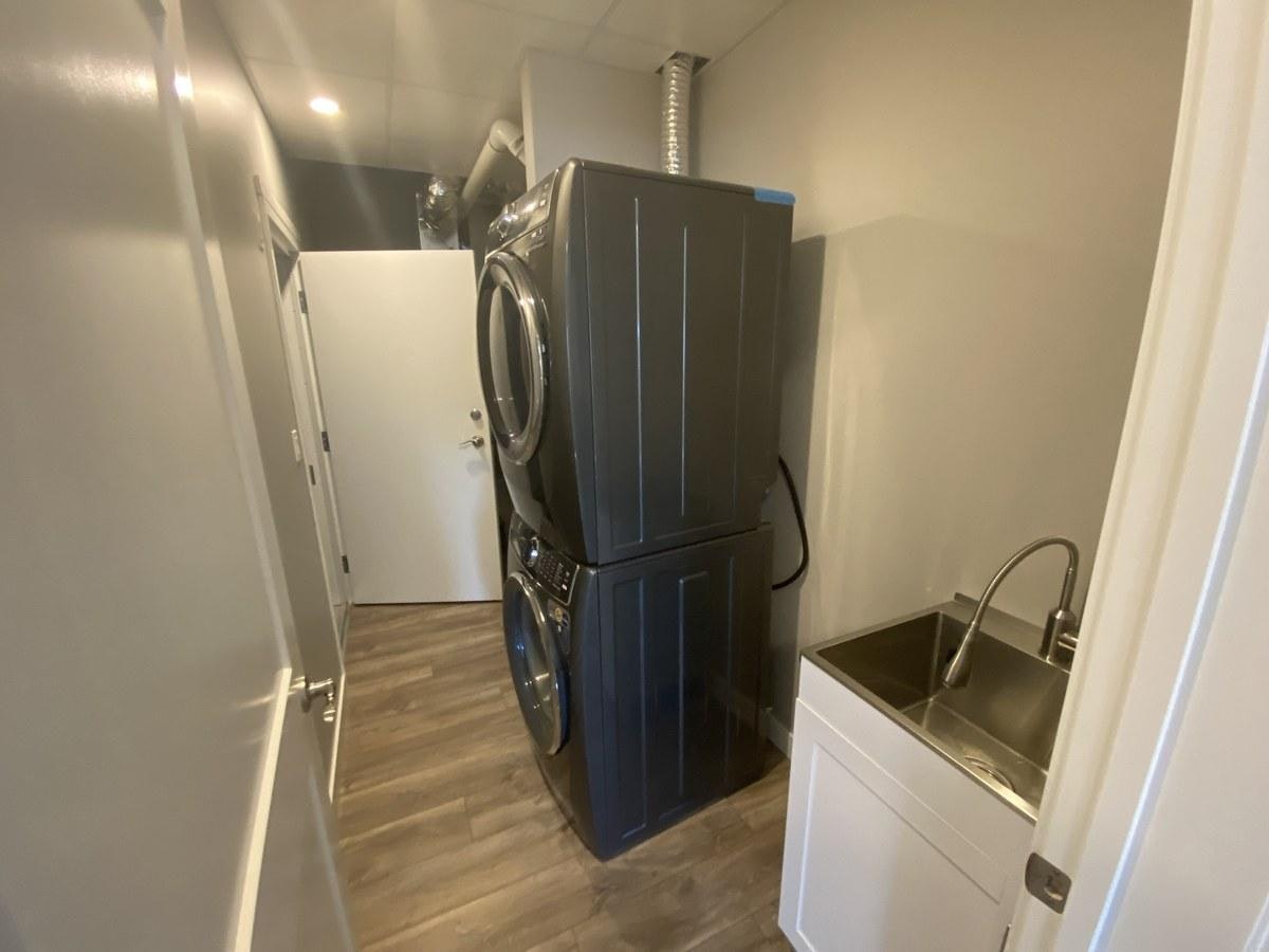 Rear-7927 71 Avenue Northwest, Edmonton, AB, T6C 0B1 - 15