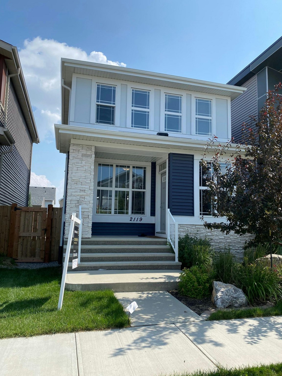 2119 160 Street Southwest, Edmonton, AB, T6W 4E5 - 2