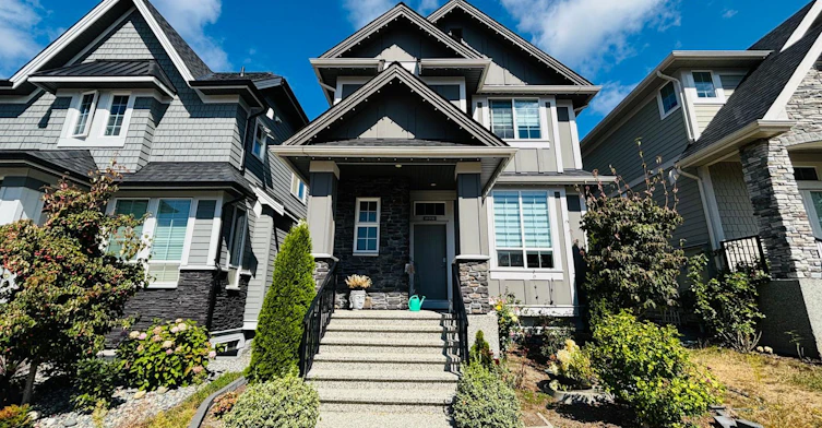 16531 21 Avenue, Surrey, BC, V3Z 9X8