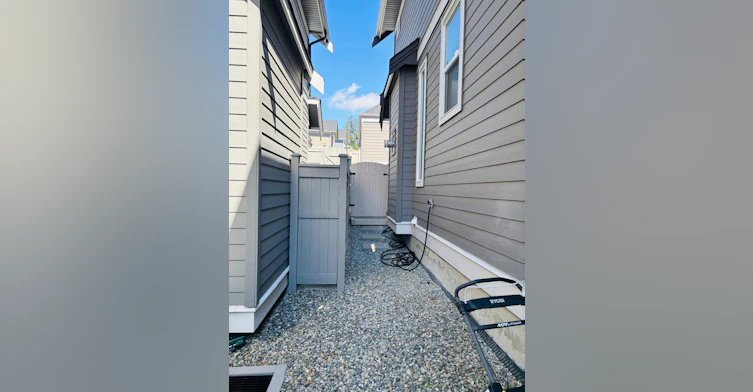 16531 21 Avenue, Surrey, BC, V3Z 9X8 - 2
