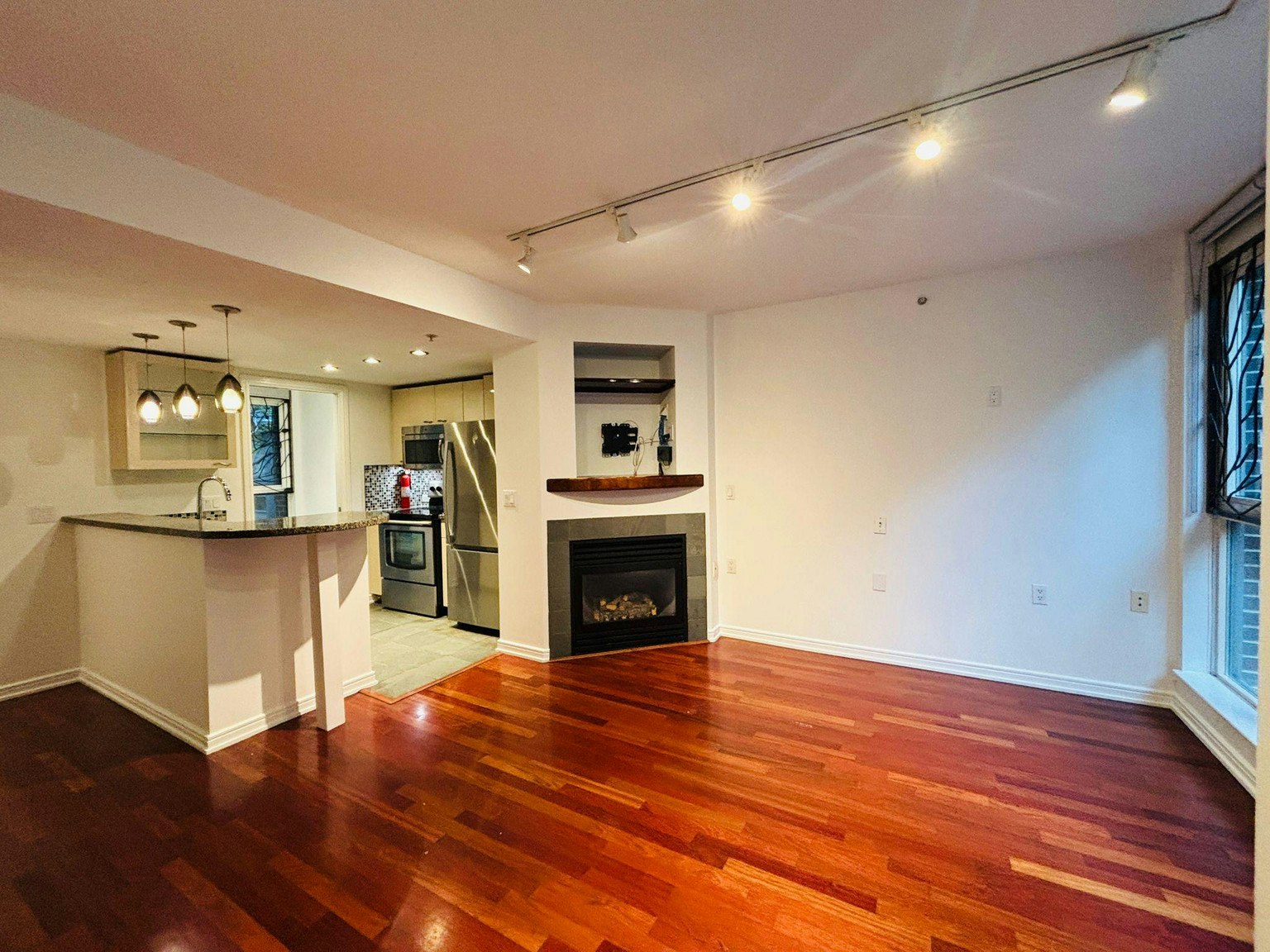 2 Beds-885 Helmcken Street, Vancouver, BC, V6Z 1B1 - 19