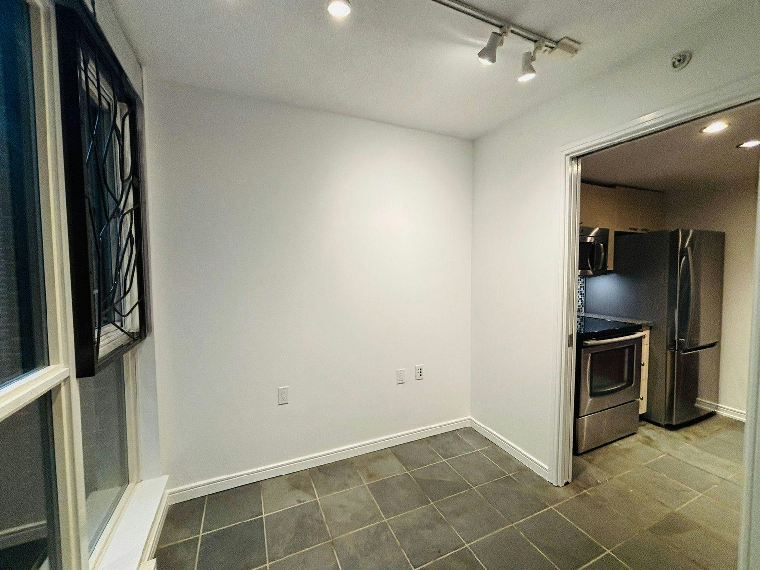 2 Beds-885 Helmcken Street, Vancouver, BC, V6Z 1B1 - 22