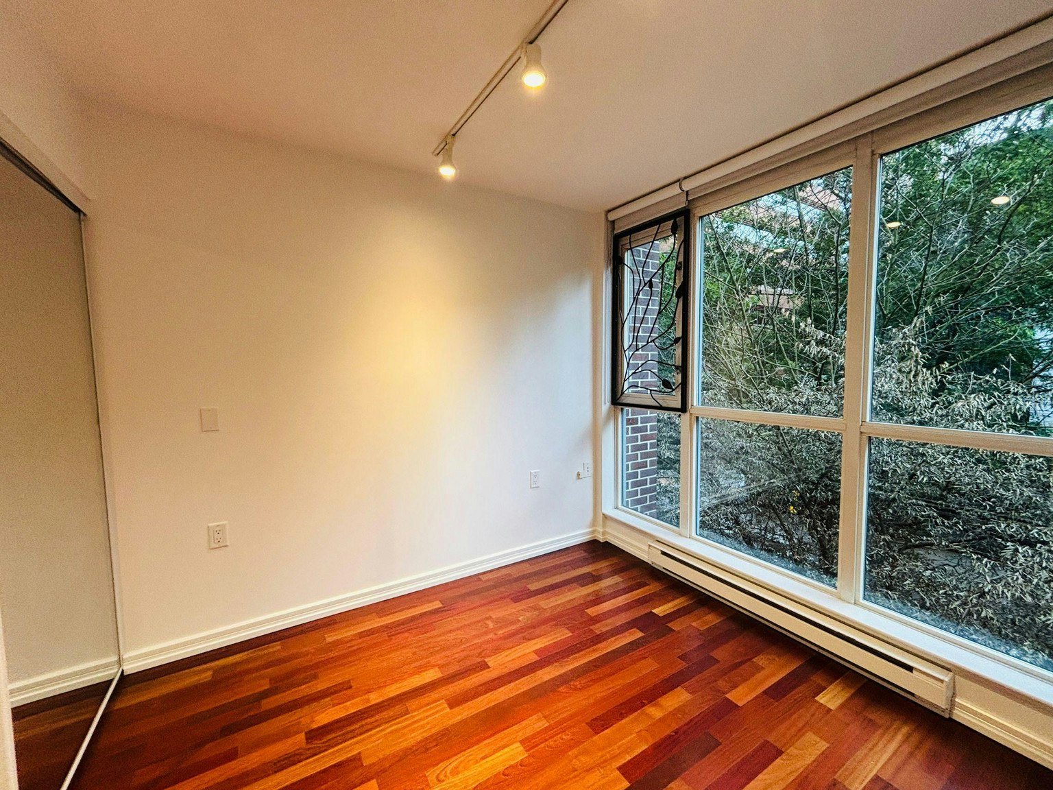 2 Beds-885 Helmcken Street, Vancouver, BC, V6Z 1B1 - 38