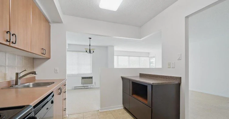 613-225 Alvin Road, Ottawa, ON, K1K 2T9 - 8