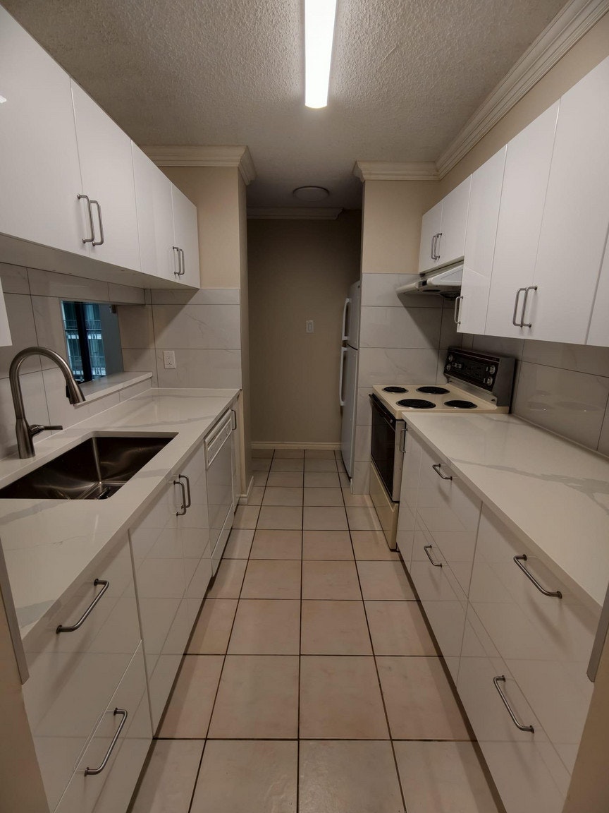 4165 Maywood Street, Burnaby, BC, V5H 4E3 - 4