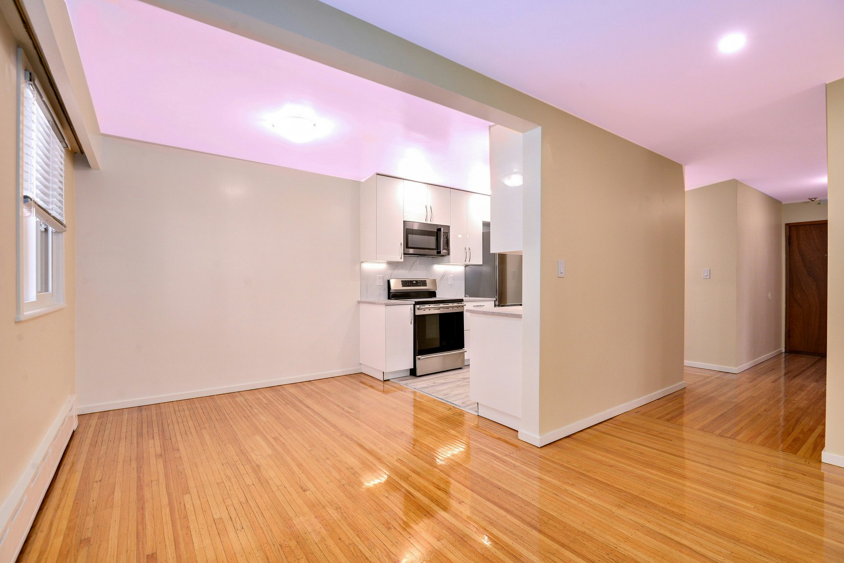 4326 West 10th Avenue, Vancouver, BC, V6R 2L9 - 7