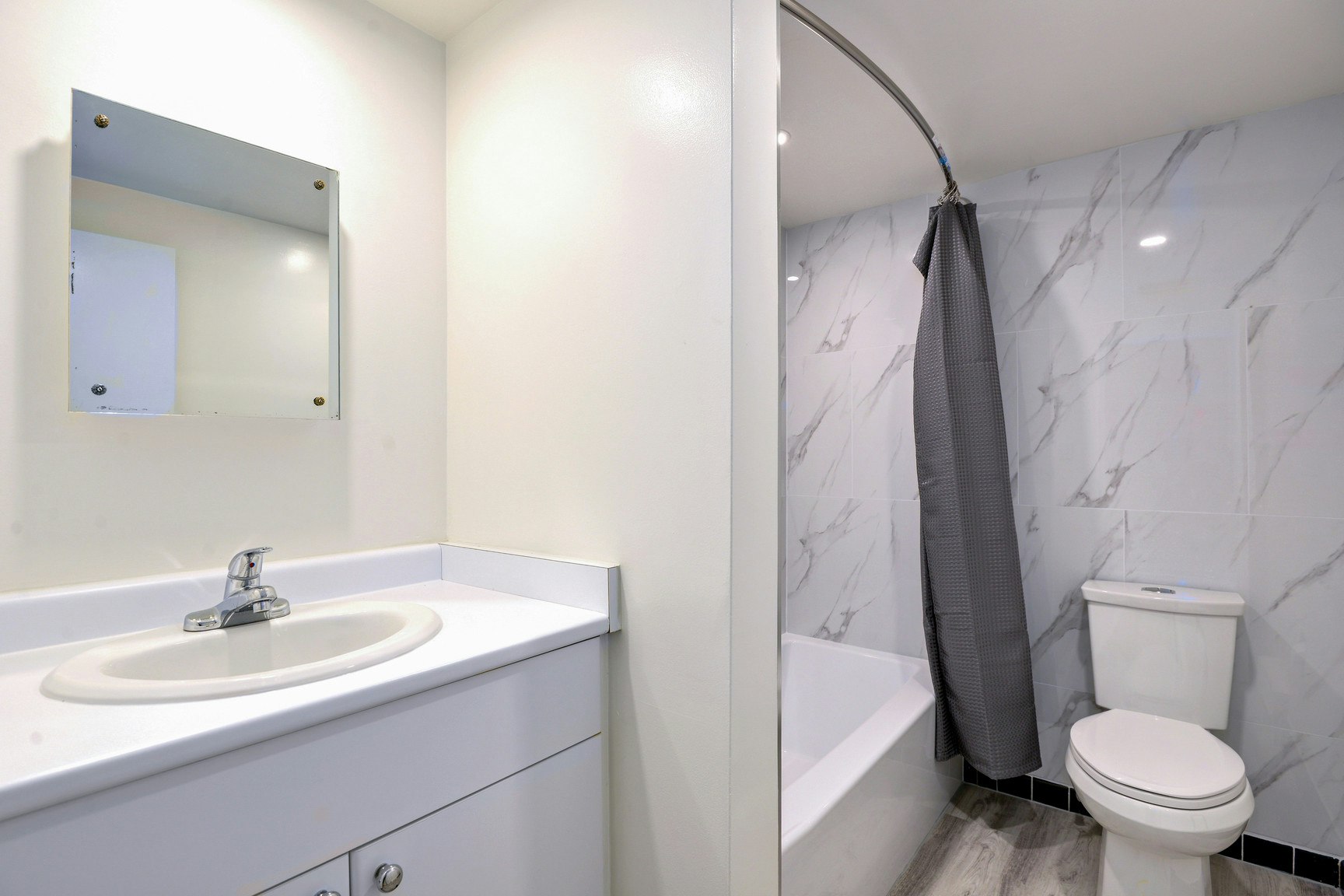 4326 West 10th Avenue, Vancouver, BC, V6R 2L9 - 18