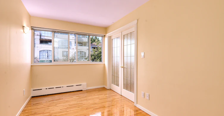 4326 West 10th Avenue, Vancouver, BC, V6R 2L9 - 11