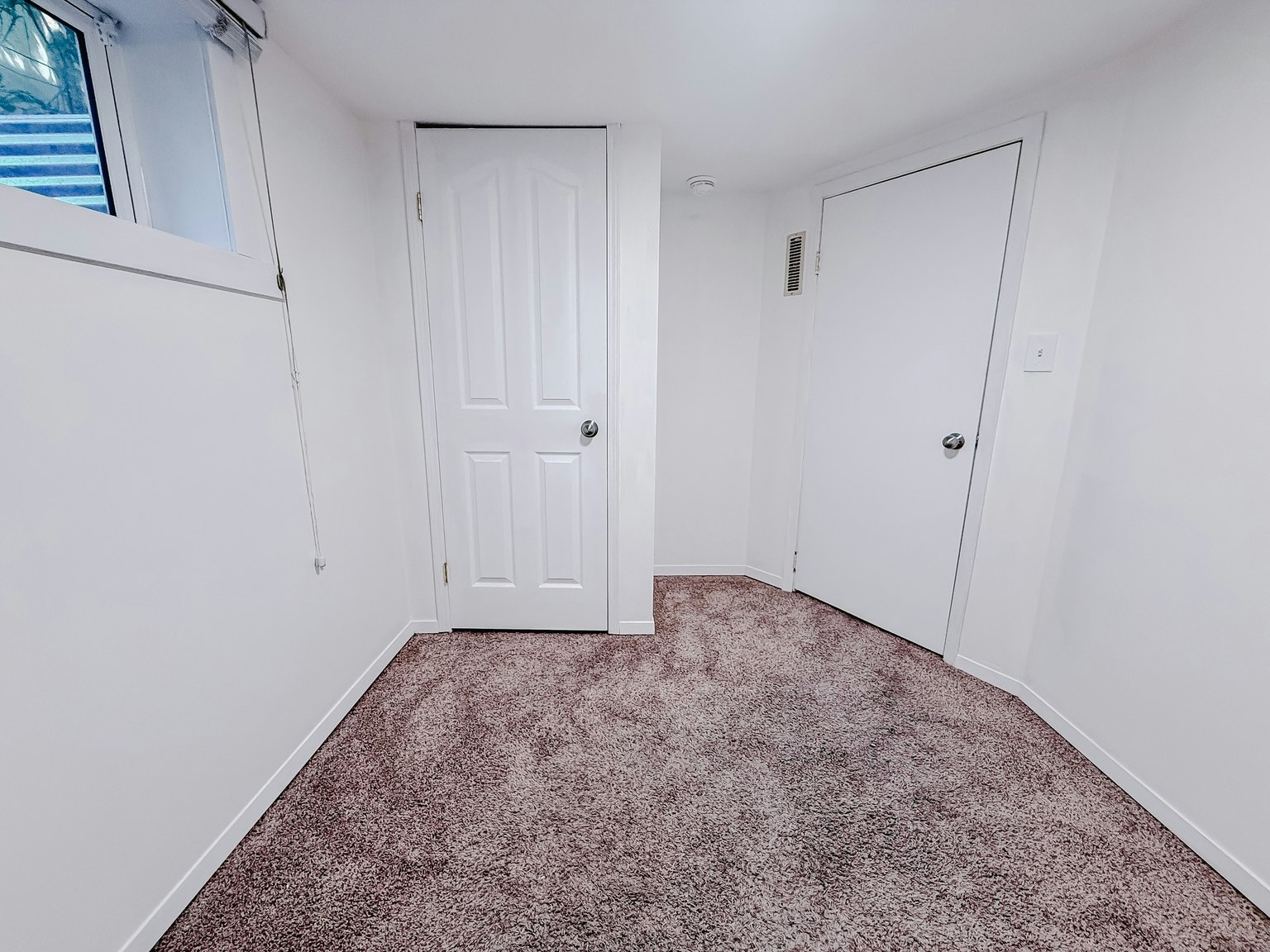 Lower C-424 32 Avenue Northwest, Calgary, AB, T2M 2P9 - 9
