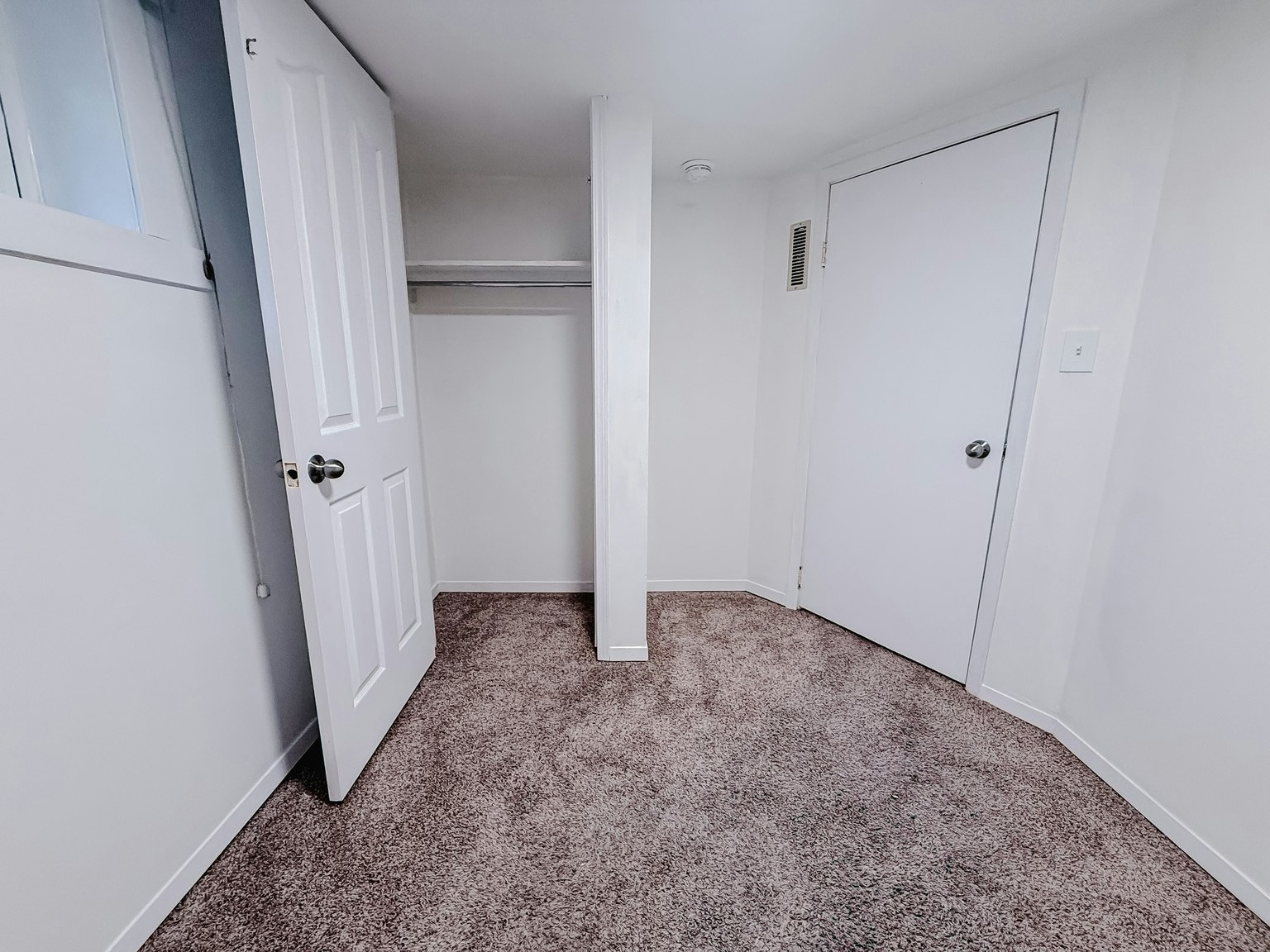 Lower C-424 32 Avenue Northwest, Calgary, AB, T2M 2P9 - 10