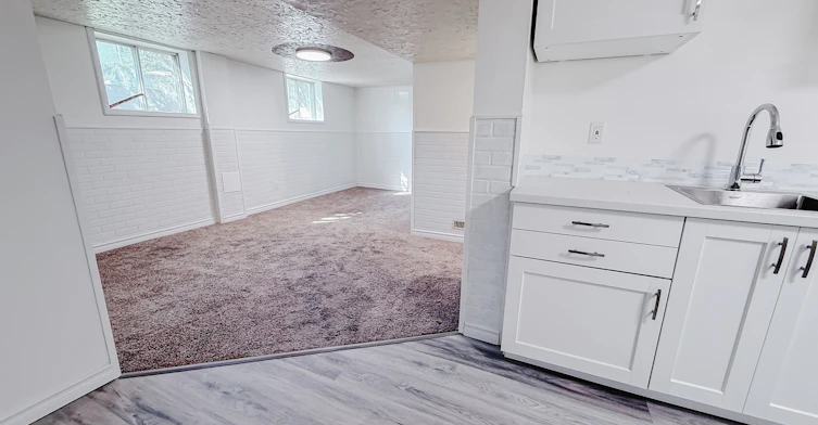Lower C-424 32 Avenue Northwest, Calgary, AB, T2M 2P9 - 5