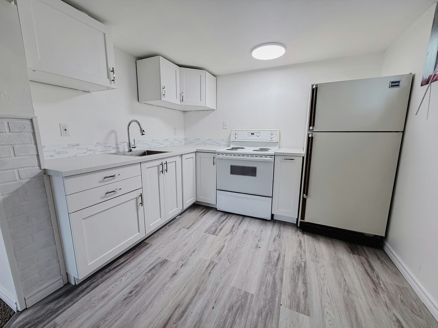 Lower C-424 32 Avenue Northwest, Calgary, AB, T2M 2P9 - 3