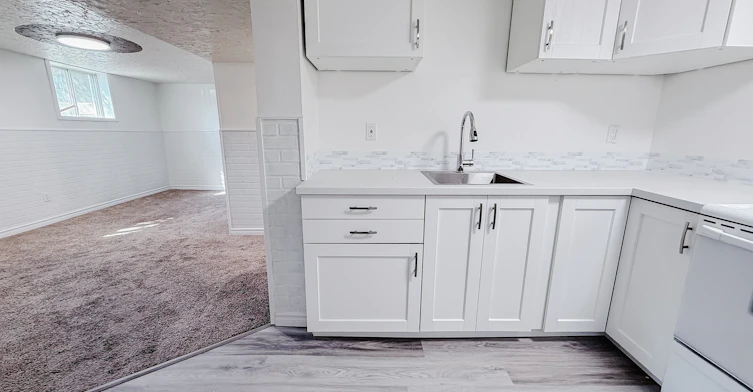 Lower C-424 32 Avenue Northwest, Calgary, AB, T2M 2P9 - 4