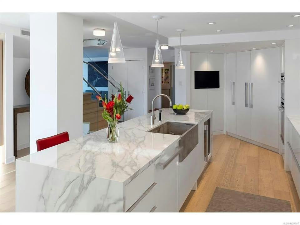606-1234 Wharf Street, Victoria, BC, V8W 1T9 - 4