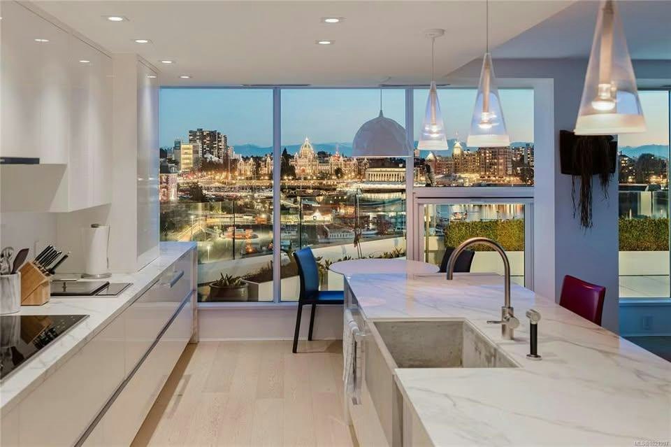 606-1234 Wharf Street, Victoria, BC, V8W 1T9