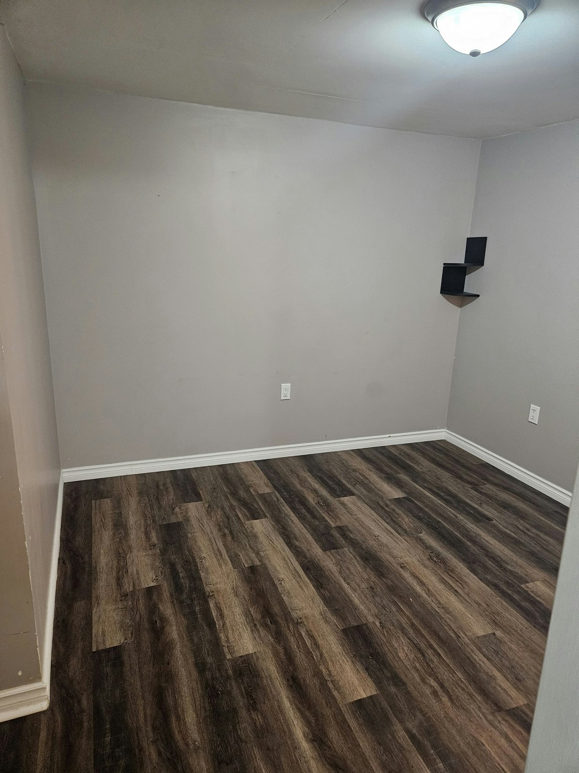 404 Saint John Street, Regina, SK, S4R 1R3 - 9