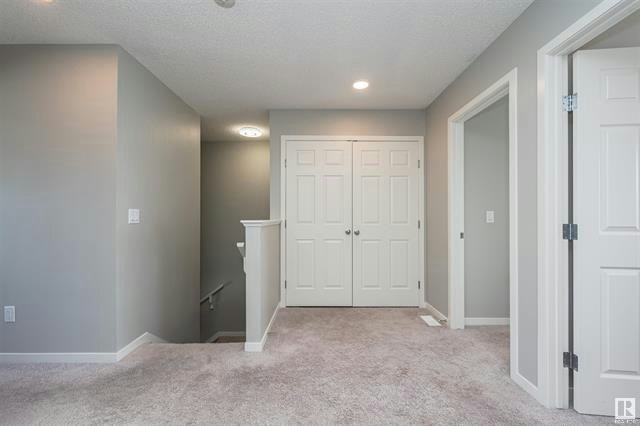 15639 18 Avenue Southwest, Edmonton, AB, T6W 5C2
