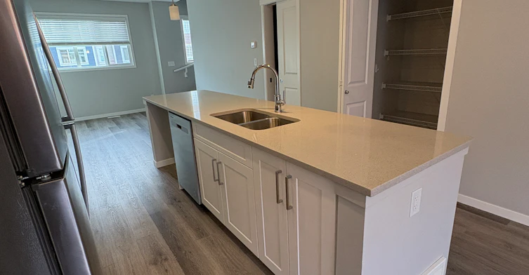 60-320 Secord Boulevard Northwest, Edmonton, AB, T5T 7E8 - 9