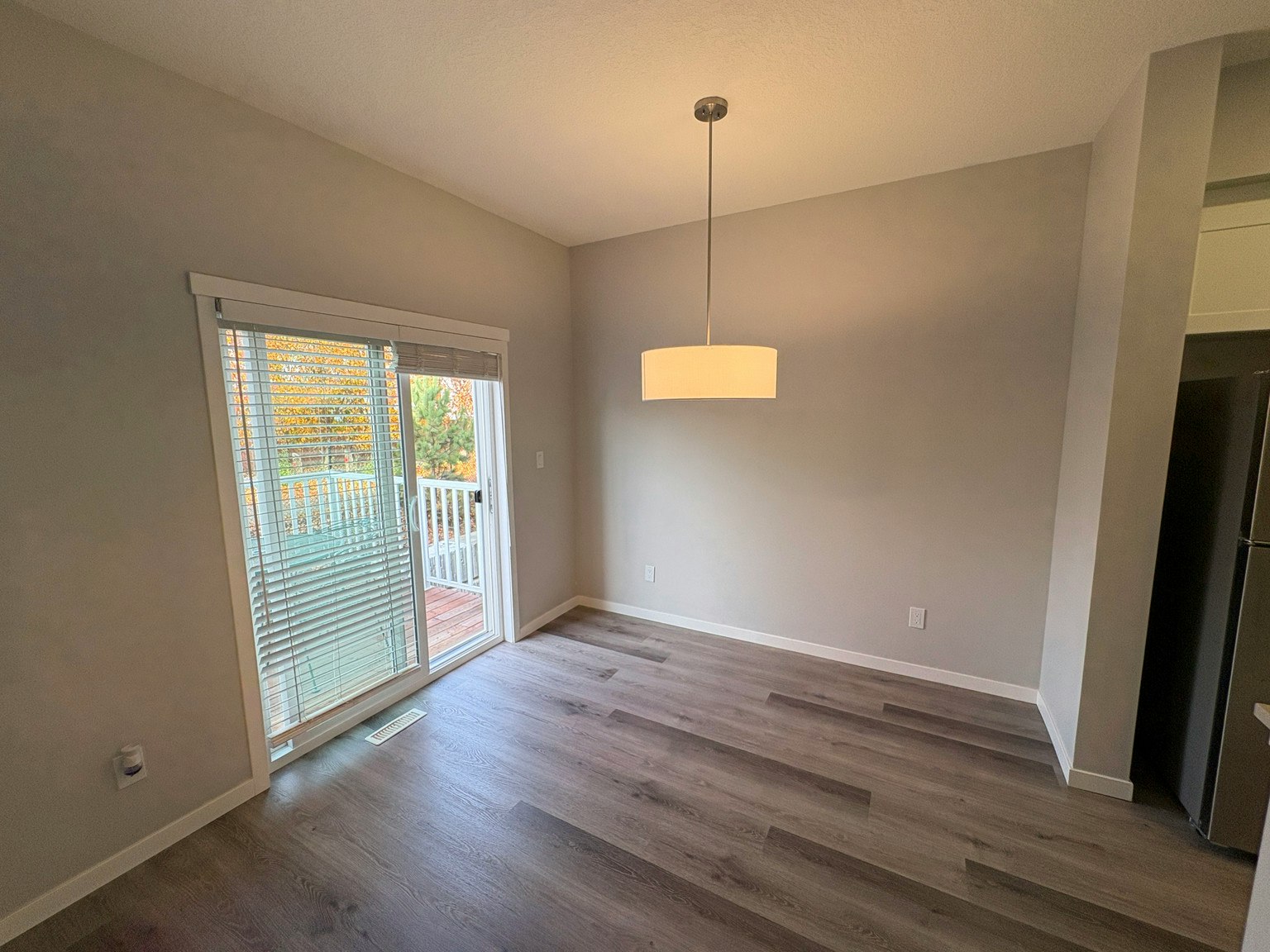 60-320 Secord Boulevard Northwest, Edmonton, AB, T5T 7E8 - 6