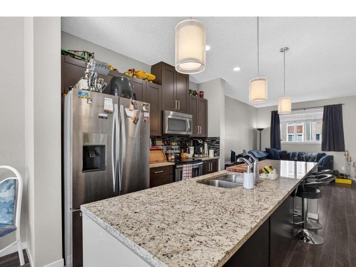 60-320 Secord Boulevard Northwest, Edmonton, AB, T5T 7E8 - 2
