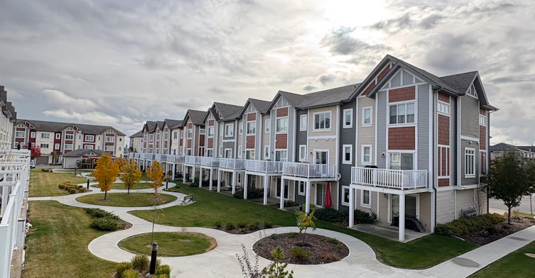 60-320 Secord Boulevard Northwest, Edmonton, AB, T5T 7E8 - 2