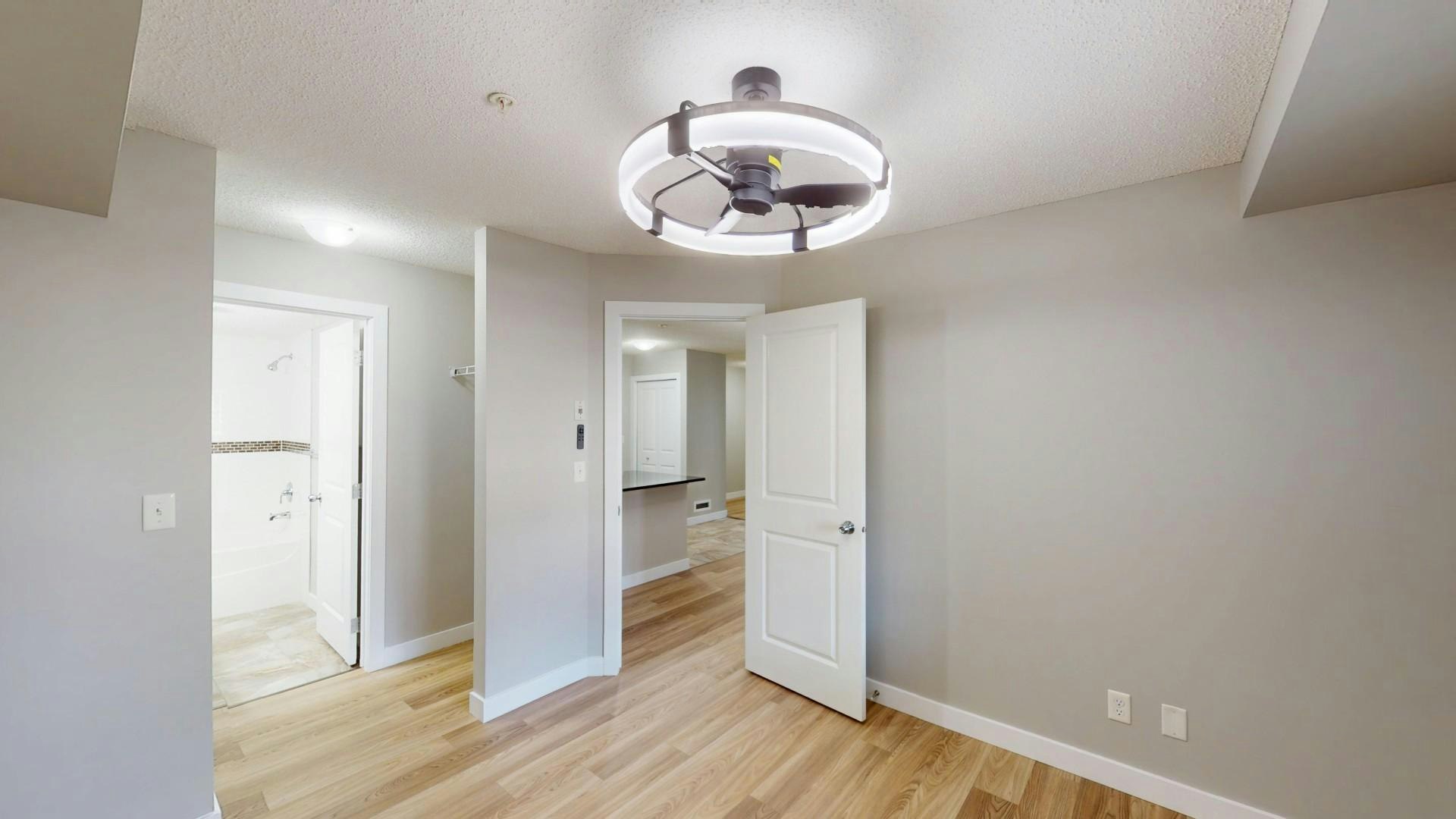 81 Legacy Boulevard Southeast, Calgary, AB, T2X 2B9 - 12