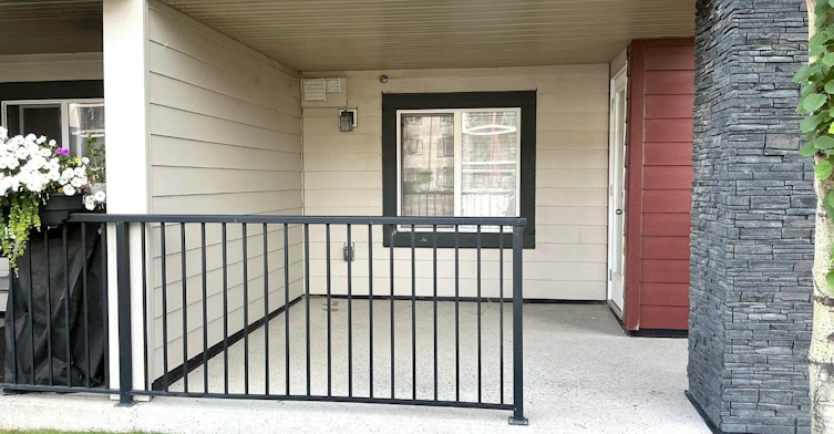 81 Legacy Boulevard Southeast, Calgary, AB, T2X 2B9 - 9
