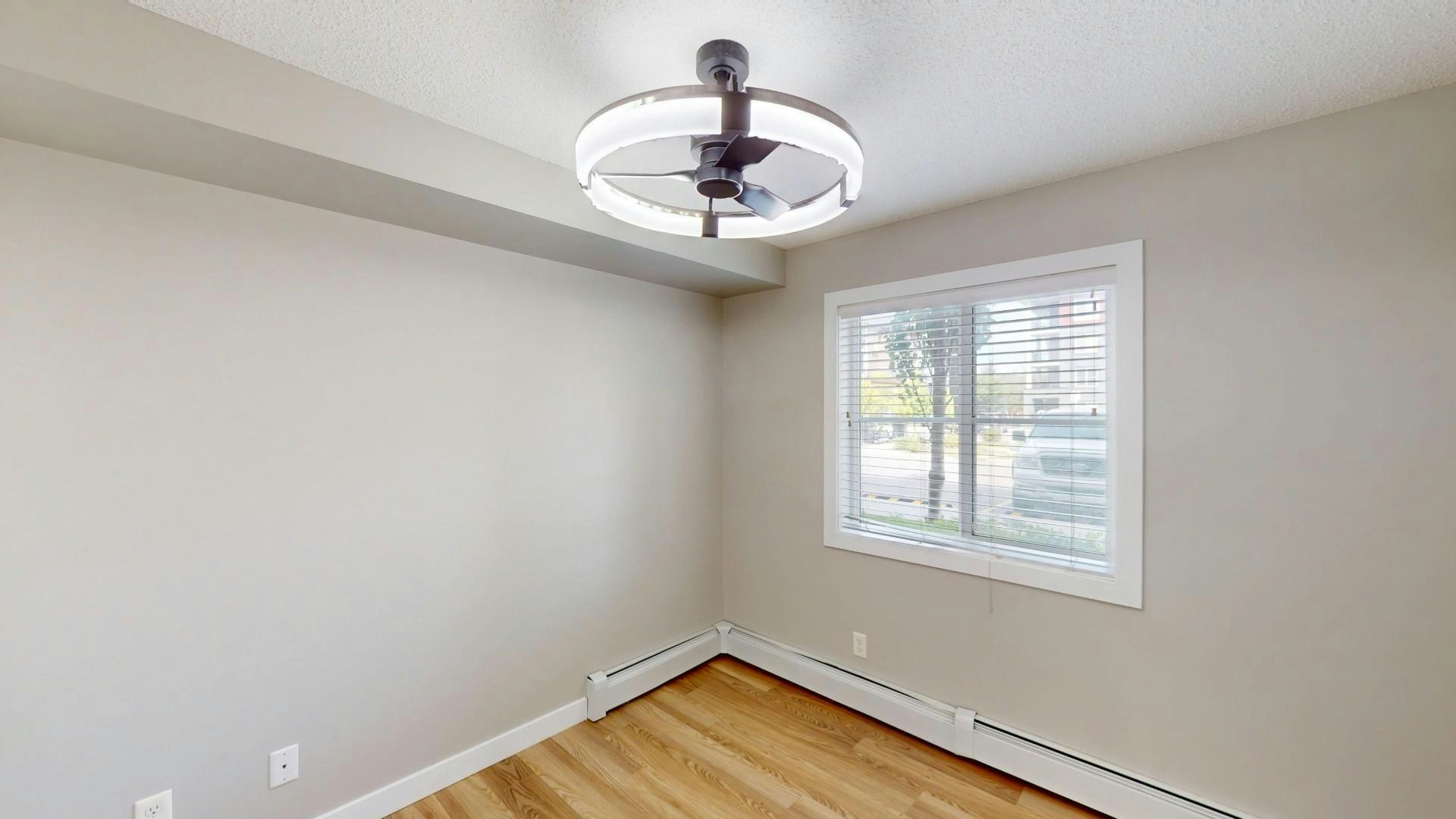 81 Legacy Boulevard Southeast, Calgary, AB, T2X 2B9 - 21