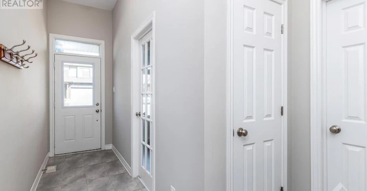 122 Cambie Road, Ottawa, ON, K4M 0E2 - 2