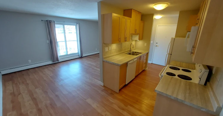 5904 51 Avenue, Red Deer, AB, T4N 4H9 - 7