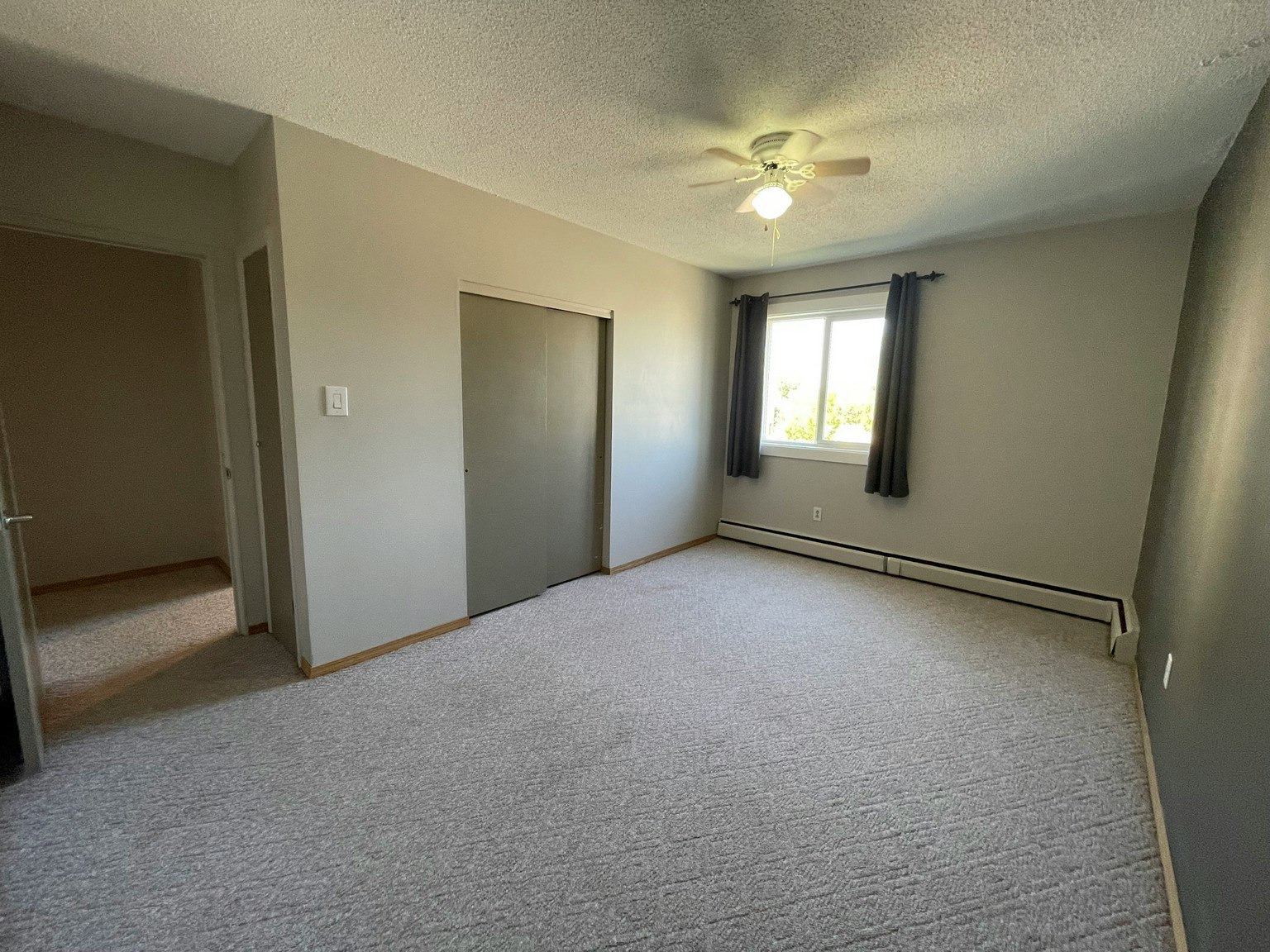 10129 104 Avenue, Grande Prairie, AB, T8V 1E8 - 8