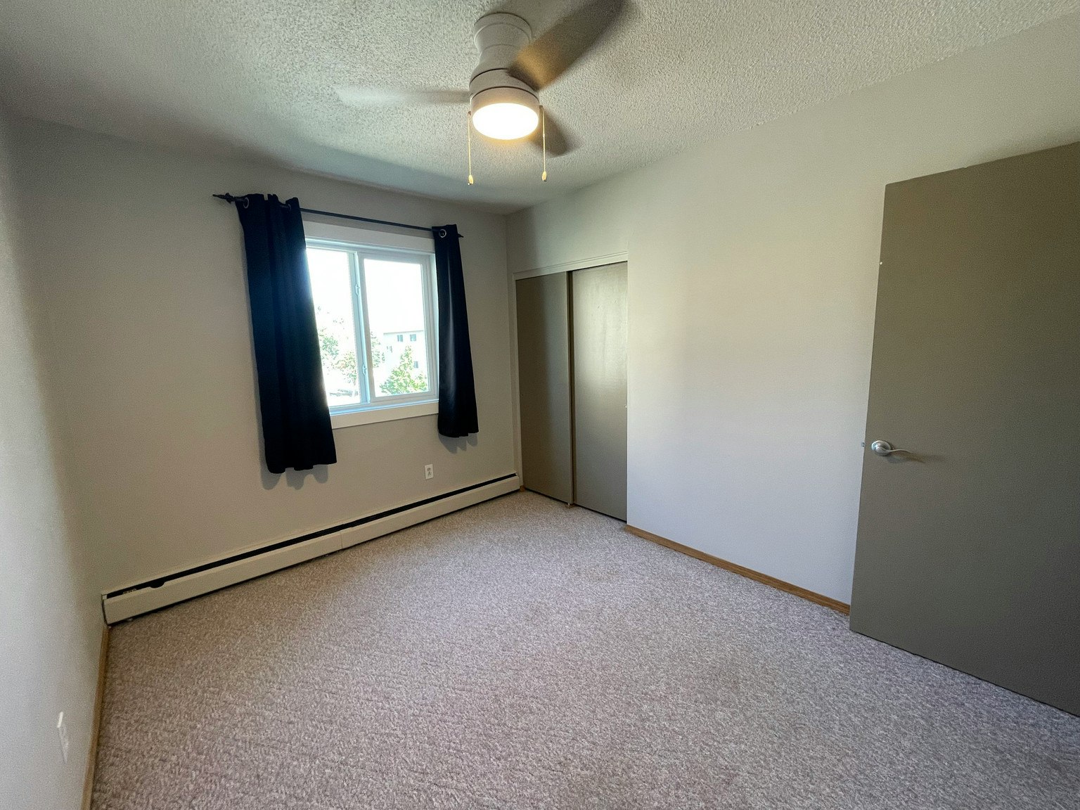 10129 104 Avenue, Grande Prairie, AB, T8V 1E8 - 7