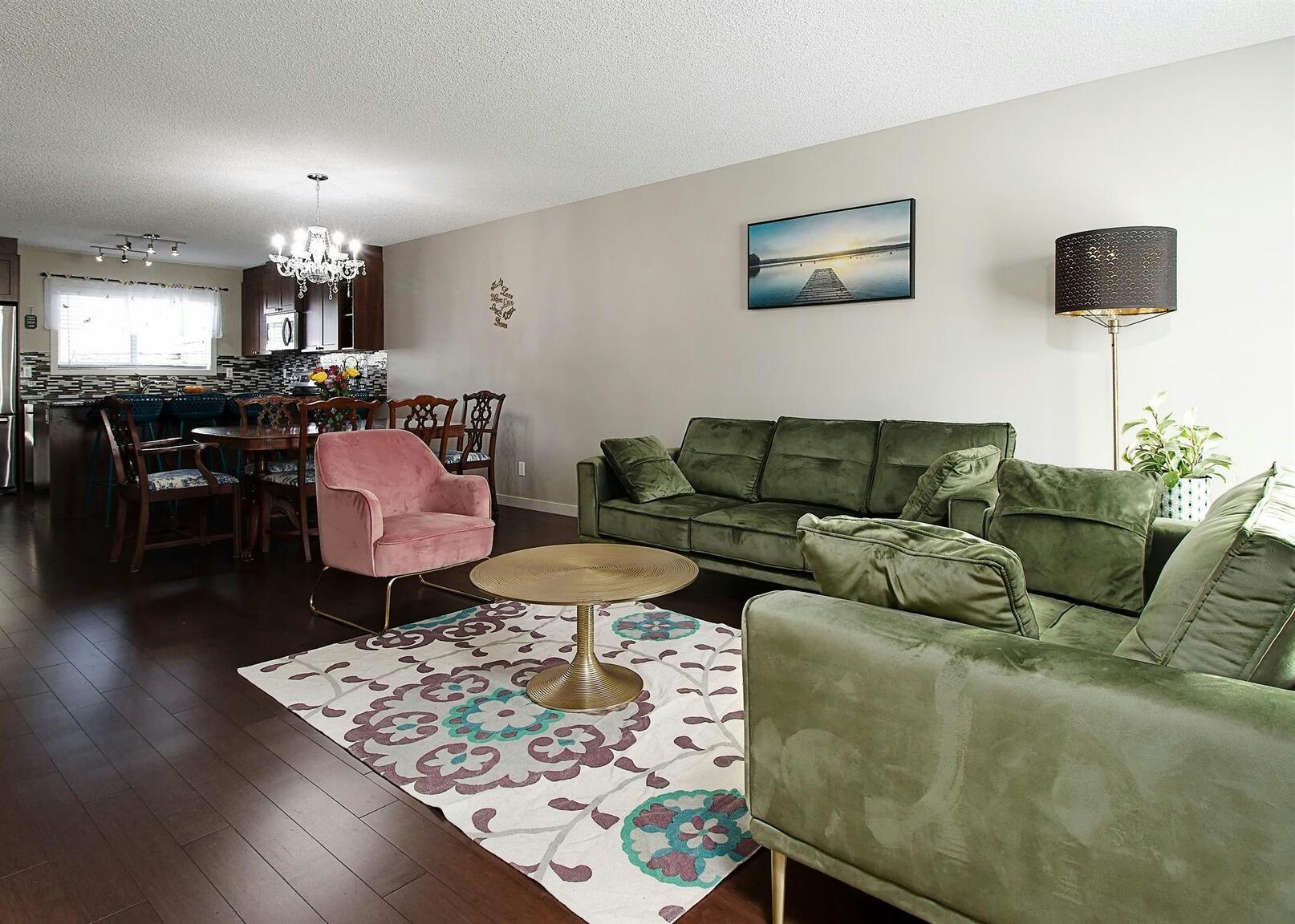 286 Legacy Village Way SE, Calgary, AB, T2X 0Y9 - 2
